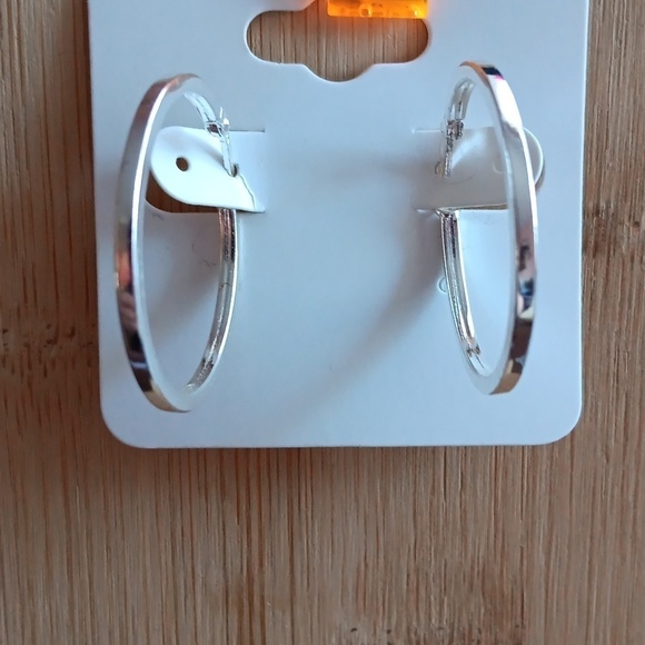 925 Silver Hoop Earrings - Picture 5 of 5